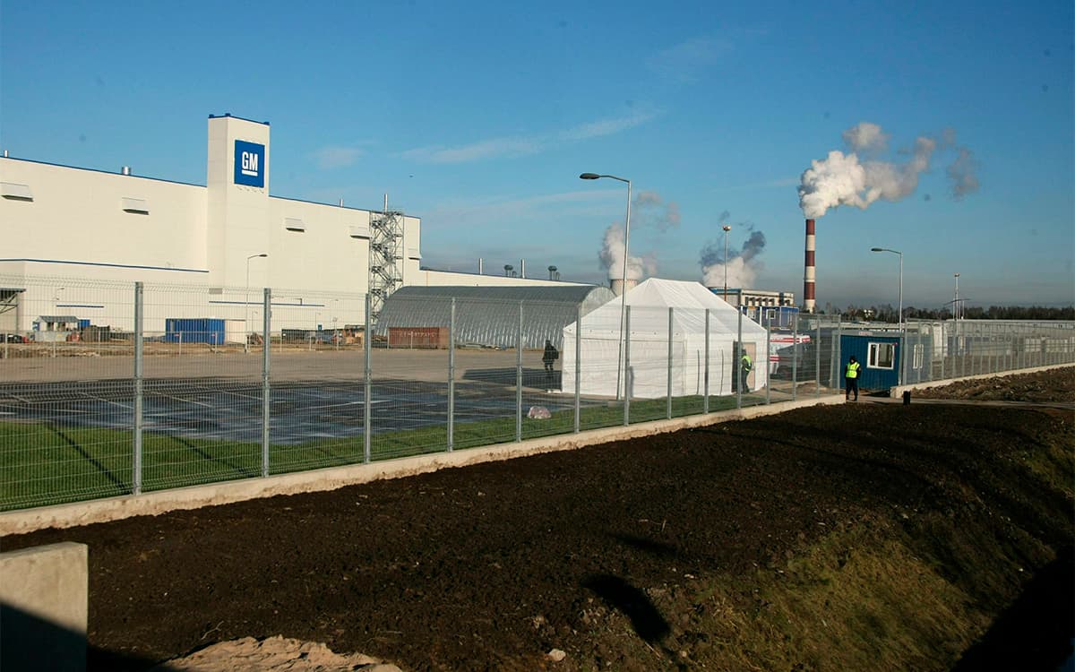 Hyundai Rusiyanın General Motors zavodunu satın alıb