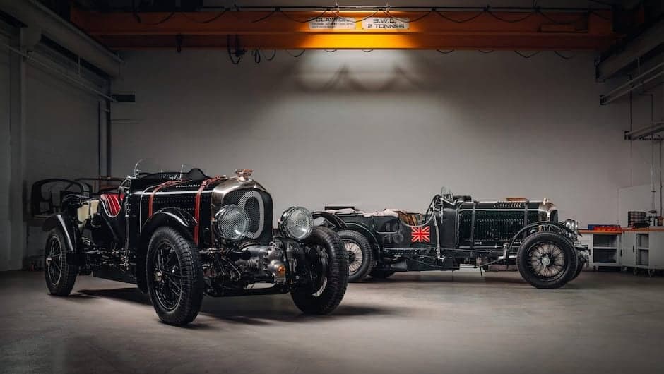 Bentley 90-illik modellərin dəqiq surətini hazırlayıb
