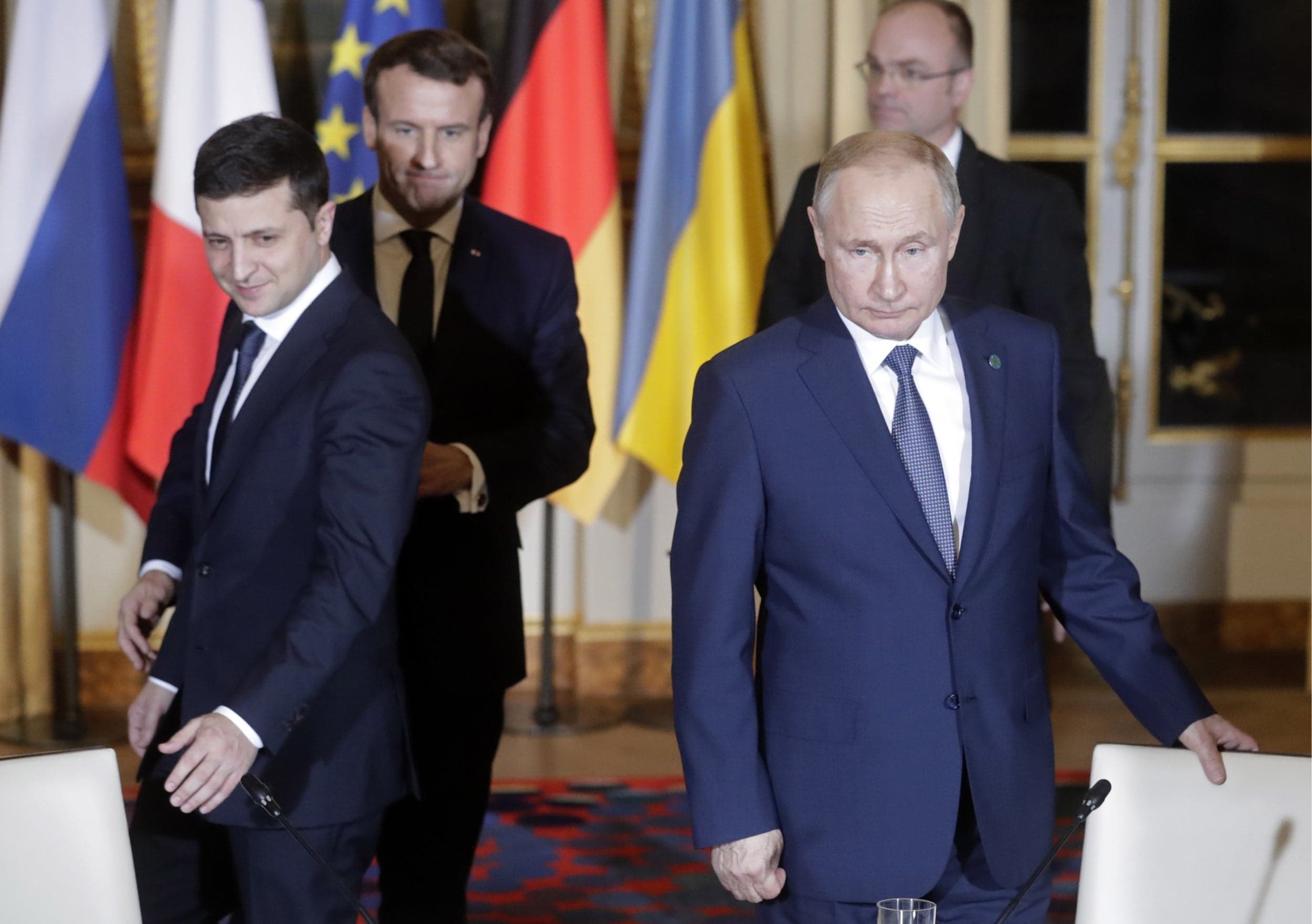 Kreml rəsmisi: Zelenski Putinin qəlbinə toxundu