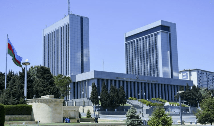 İnformasiyanın yayılması və yol hərəkəti qaydalarının pozulmasına görə 3 ayadək inzibati həbs tətbiq olunacaq