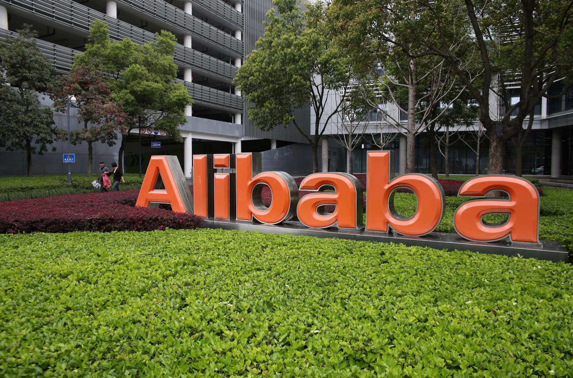 "Alibaba" elektromobil bazarına daxil oldu
