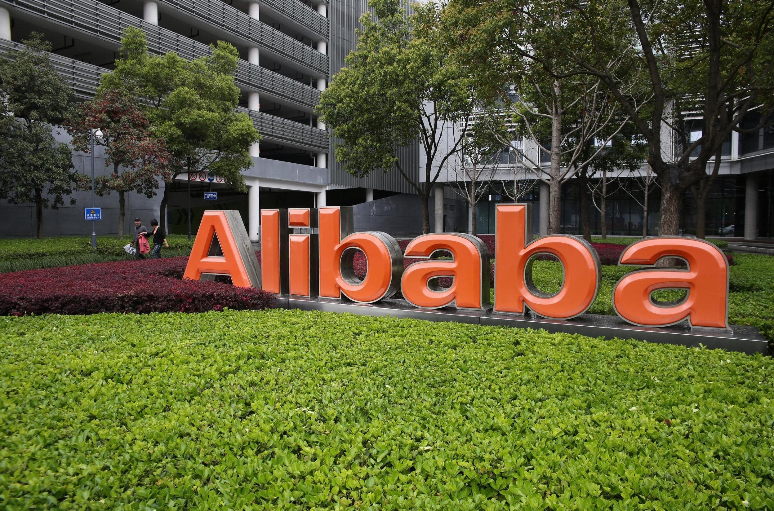 "Alibaba" elektromobil bazarına daxil oldu
