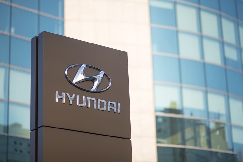 "Hyundai"ın xalis mənfəəti kəskin AZALIB
