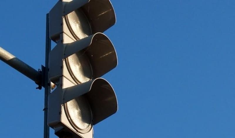 Bakıda daha bir yolda svetofor quraşdırılıb