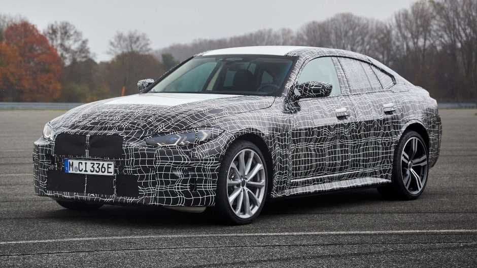 BMW i4 modelinin sınaqları zamanı çəkilmiş video yayımlanıb