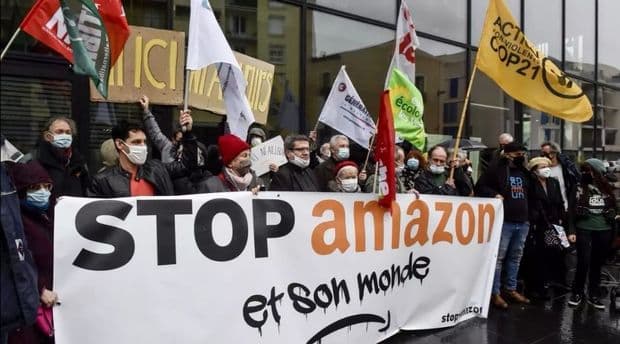 Fransada “Amazon” şirkətinə qarşı etiraz aksiyası keçirilib