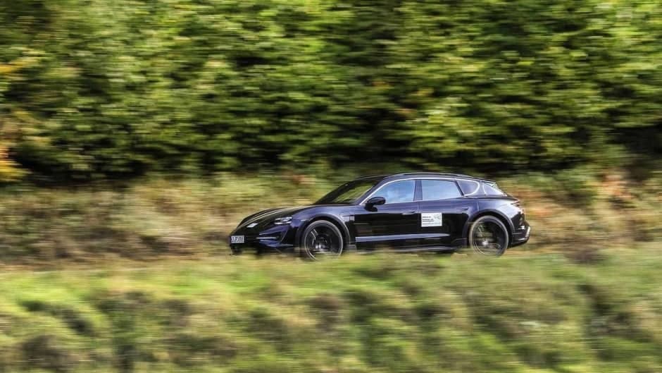 Porsche Taycan modelinin ilk görüntüləri yayıldı - FOTO