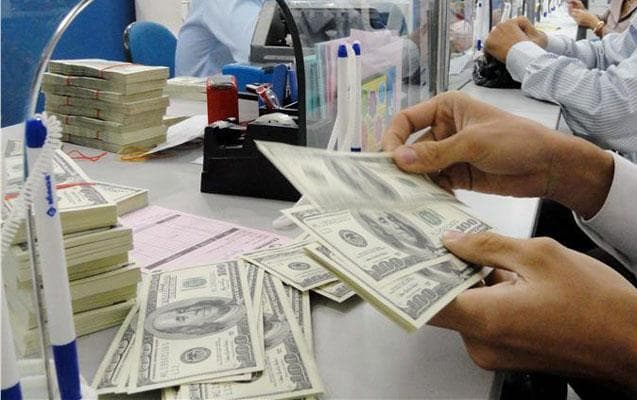 Azərbaycan bankları bu gün nə qədər dollar alıb-MƏBLƏĞ