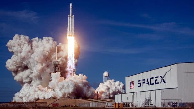 “SpaceX” şirkətinin dəyəri 74 milyard dollara çatıb
