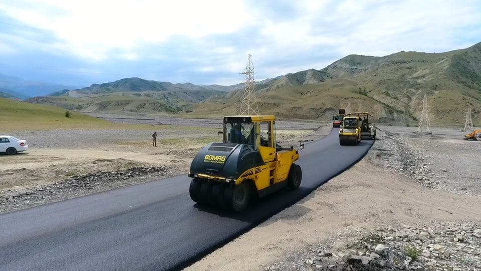 Qubadan Şamaxıya yol çəkilişi layihəsi dayandırılıb