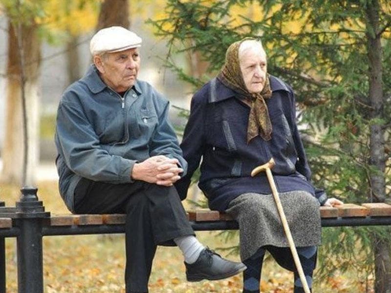 Pensiya yaş həddində yenidən dəyişiklik edilir - RƏSMİ