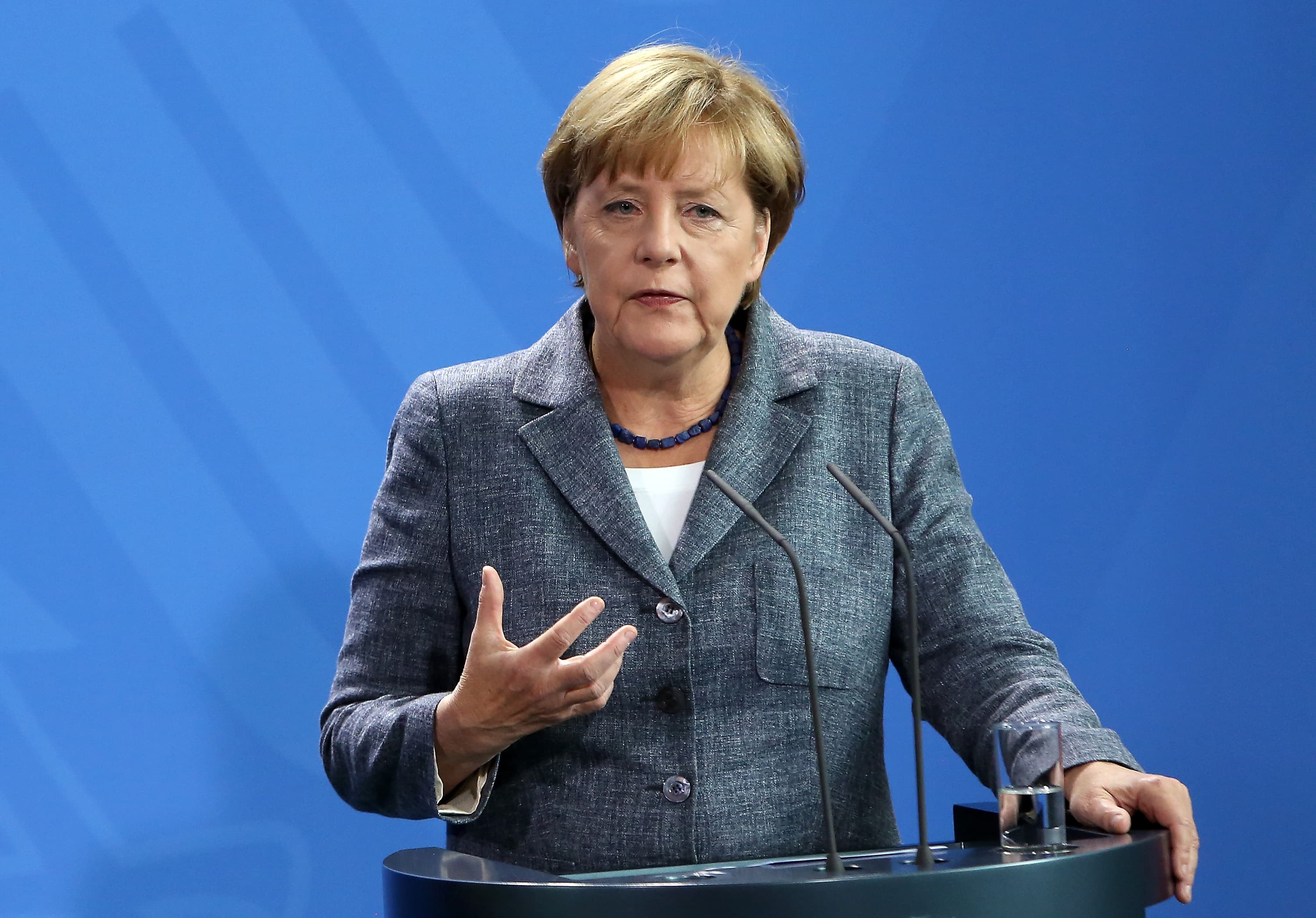 Angela Merkel: “Üçüncü dalğa ilə qarşılaşdığımızı gizlədə bilmərik”