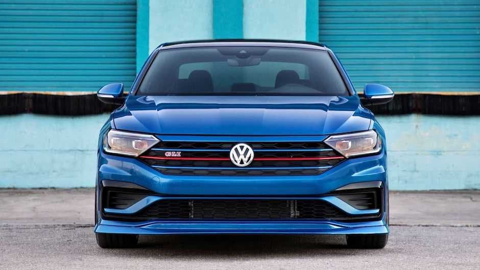 Volkswagen yeni modelini nümayiş etdirib - FOTO