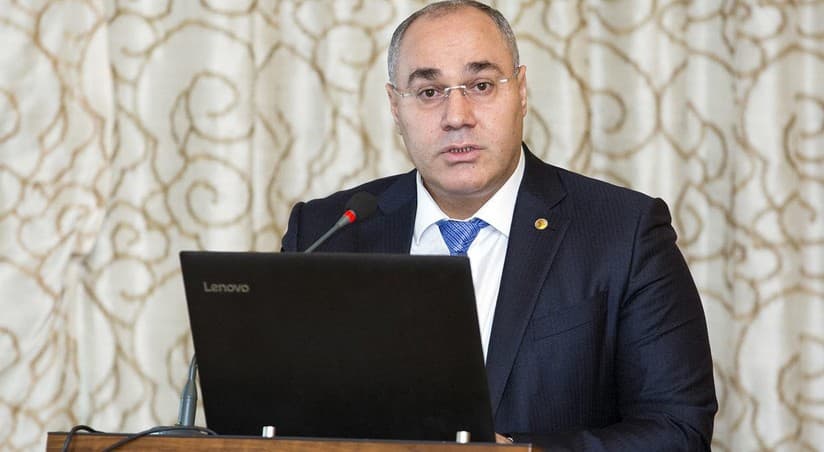 Səfər Mehdiyev "Yaşıl Dəhliz" buraxılış sistemindən istifadə edən şirkətlərin nə qədər vəsait qənaət etdiyini AÇIQLAYIB