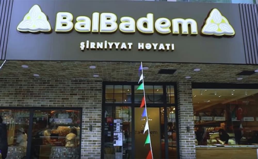"BalBadem" kulinariya evi indi Əhmədlidə - Tam fərqli şirniyyatlar