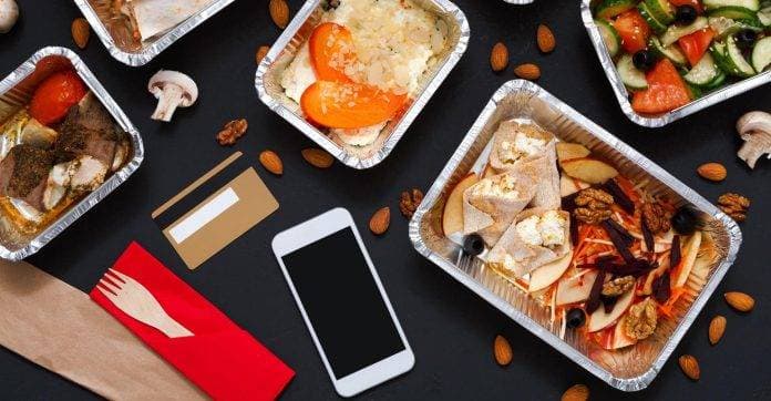 Restoranlardan sifariş üçün daha sərfəli şərtlərlə yemək çatdıran şirkətlər – Kim necə çatdırır? – Siyahı