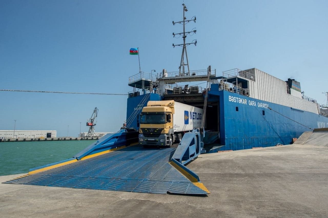 Bakı Limanından yola salınan TIR-ların sayı 30 faizə yaxın artıb