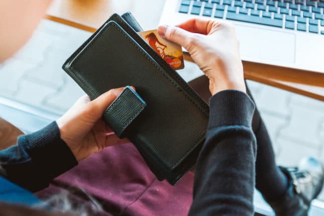 Azərbaycanda elektron bankçılıq ilə köçürmələrin həcmi 100 milyard manata yaxınlaşıb