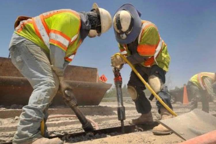Azərbaycanda muzdlu işçilərin sayı və əməkhaqqı açıqlanıb