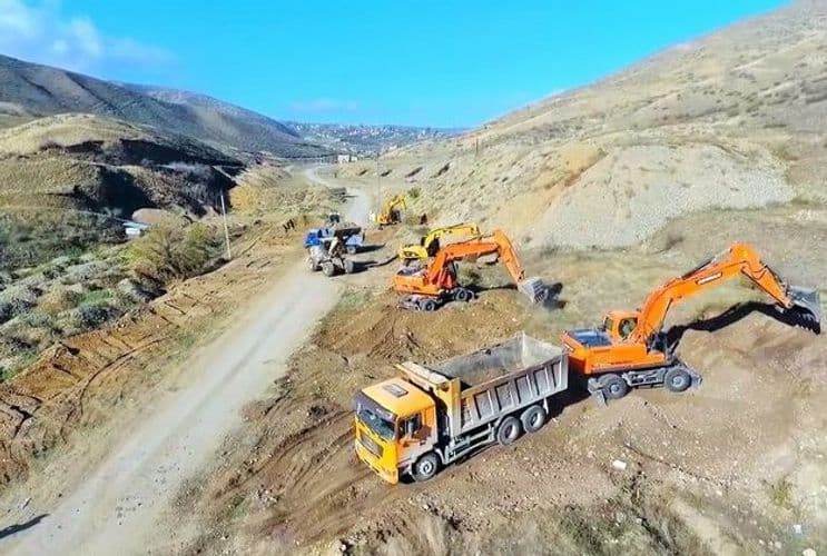 Azərbaycanda hər il 800 kilometrədək kənd yolları yenidən qurulur