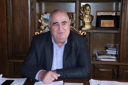 Zaminbank-dan 5 mln kredit götürüb 2 “Lamborghini”, 2 “Ferrari” alan azərbaycanlı iş adamı