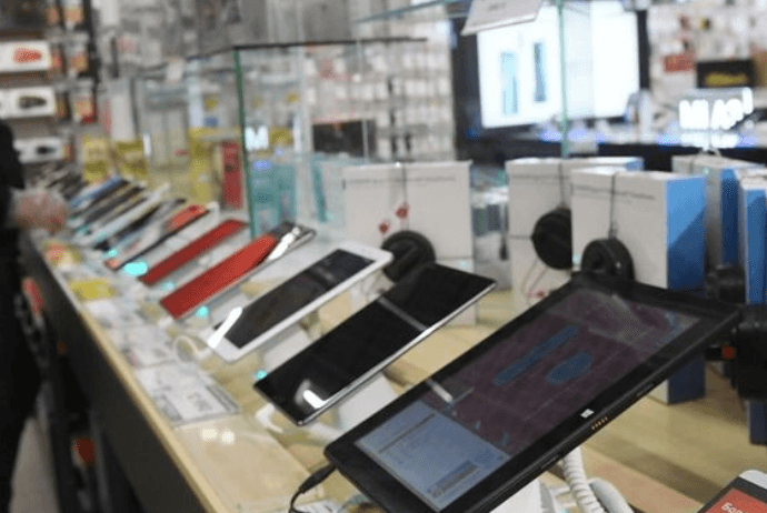 Azərbaycanda elektron məhsullarının bahalaşması - Proqnozlaşdırılır