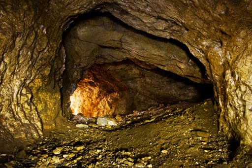 Böyük qızıl yatağı aşkarlanıb