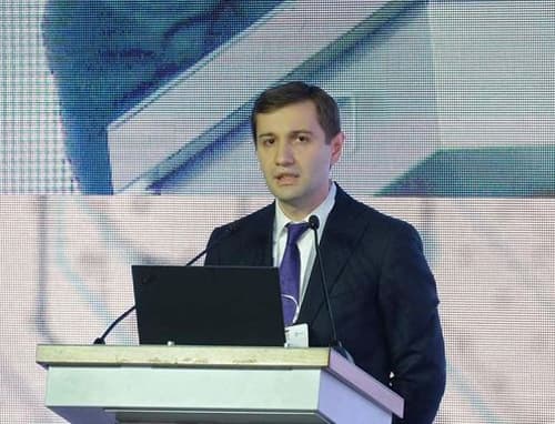 Fərid Osmanov: Ödəniş kartları ilə  ölkə daxilndə həyata keçirilmiş nağsız əməliyytarların həcmi tarixi maksimumə çatıb