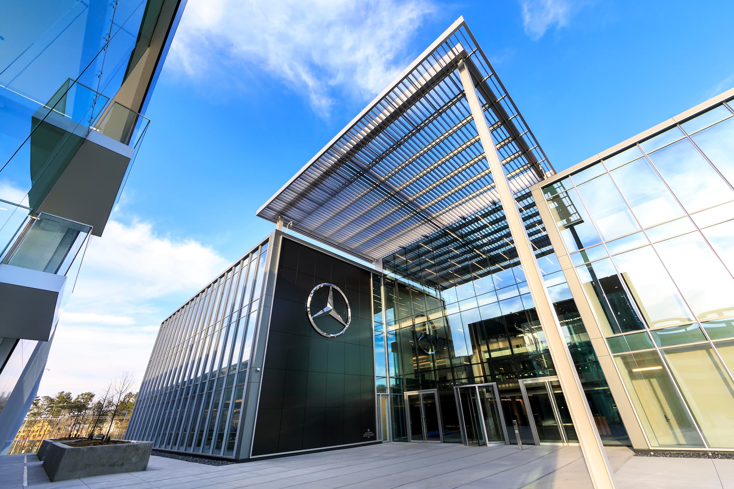 Mercedes-Benz-in yeni modelinin adı qeydiyyata alındı