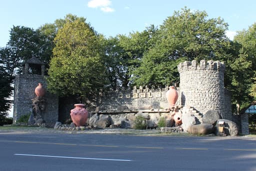 Məşhur restoran 3 milyon manata satılır