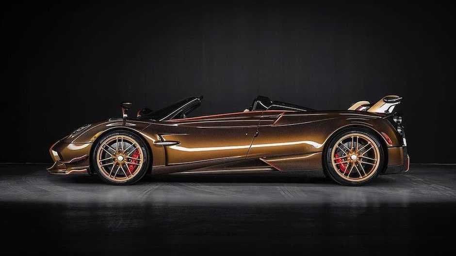 Pagani Huayra yeni rodsterini təqdim edib - FOTO