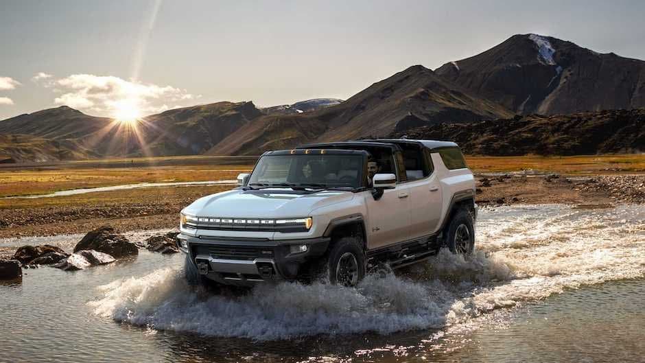 Yeni Hummer pikapının görüntüləri yayıldı