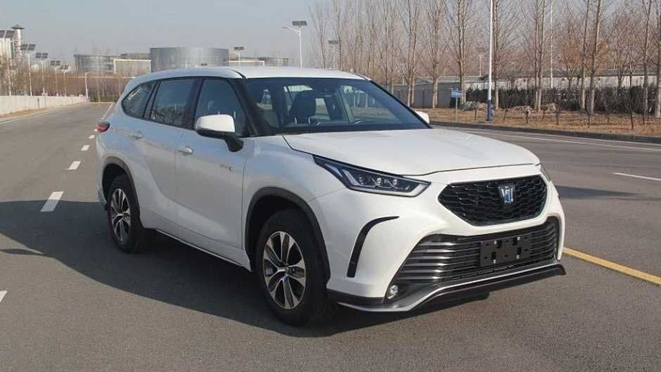 Toyota yeni modelini buraxacaq