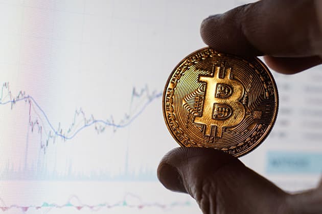 “Bitcoin”in qiyməti rekord qırdı
