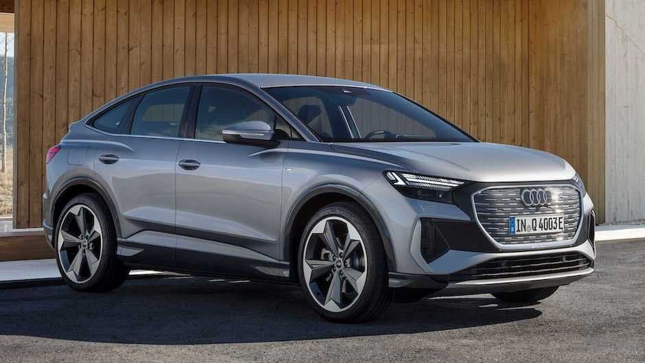 Audi yeni modellərini təqdim edib