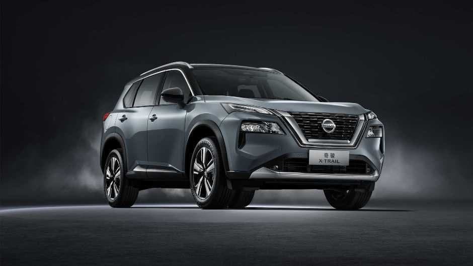Nissan yeni modelini nümayiş etdirib