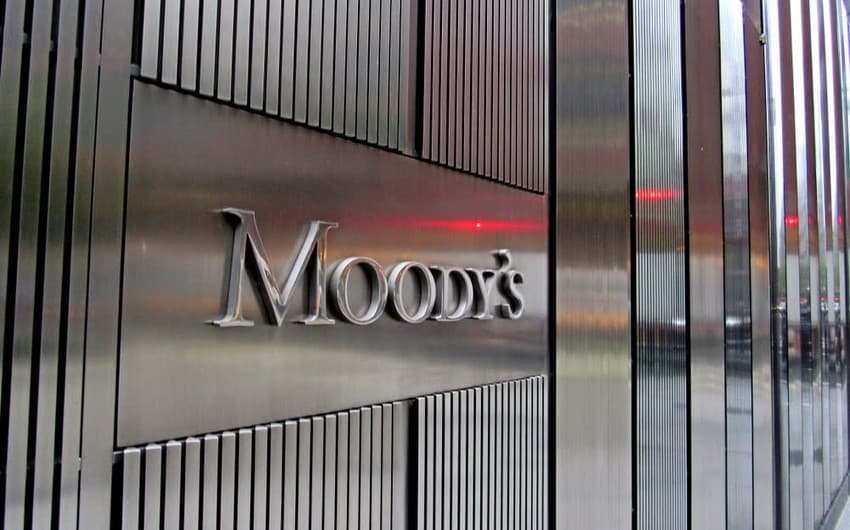 “Moody’s”: Dünya əhalisi pandemiyada 5,4 trln. dollar əlavə qənaət edib