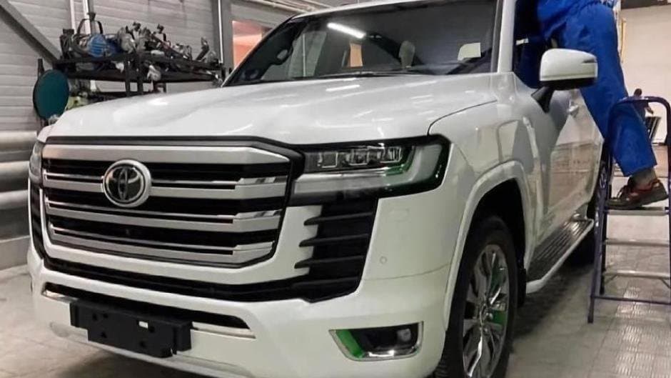 Toyota Land Cruiser modelinin yeni görüntüləri peyda olub