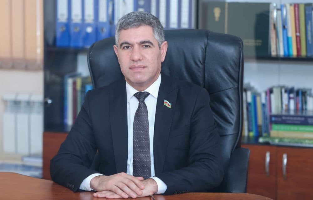 Vüqar Bayramov: Əksər banklarda kredit faizləri yüksək olaraq qalmaqdadır