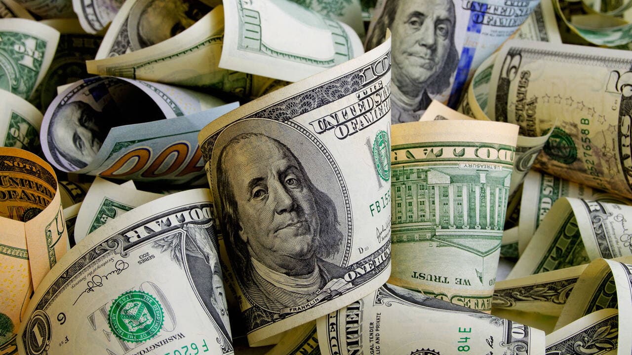 Dolların sabaha olan rəsmi məzənnəsi açıqlandı