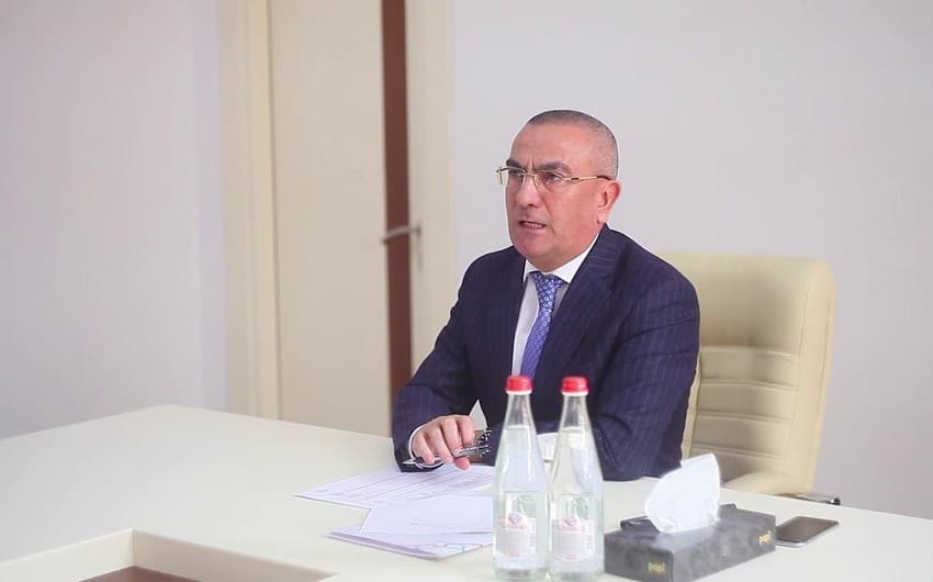 Alimpaşa Məmmədov 3 milyon manatlıq şirkəti öz oğluna 40 manata satıb