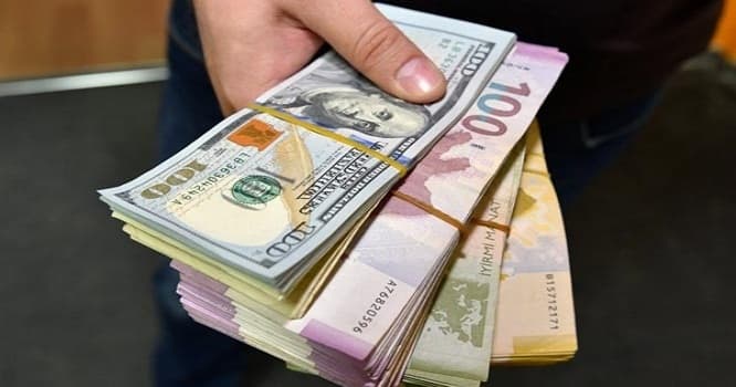 Dolların satışına limit qoyuldu: Manat ucuzlaşır?