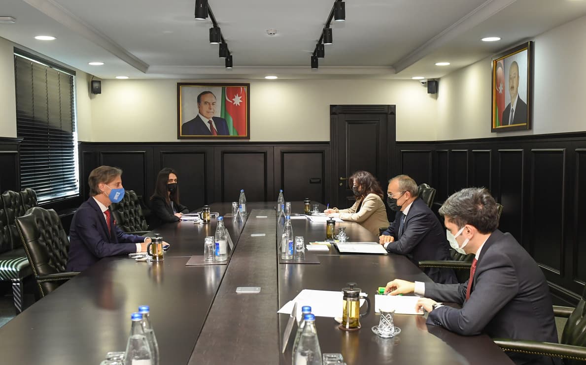 Mikayıl Cabbarov BMT İnkişaf Proqramının Rezident Nümayəndəsi ilə görüşüb