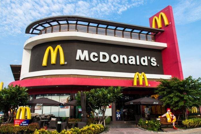 “McDonald’s” işçilərinin əmək haqqı artırılacaq