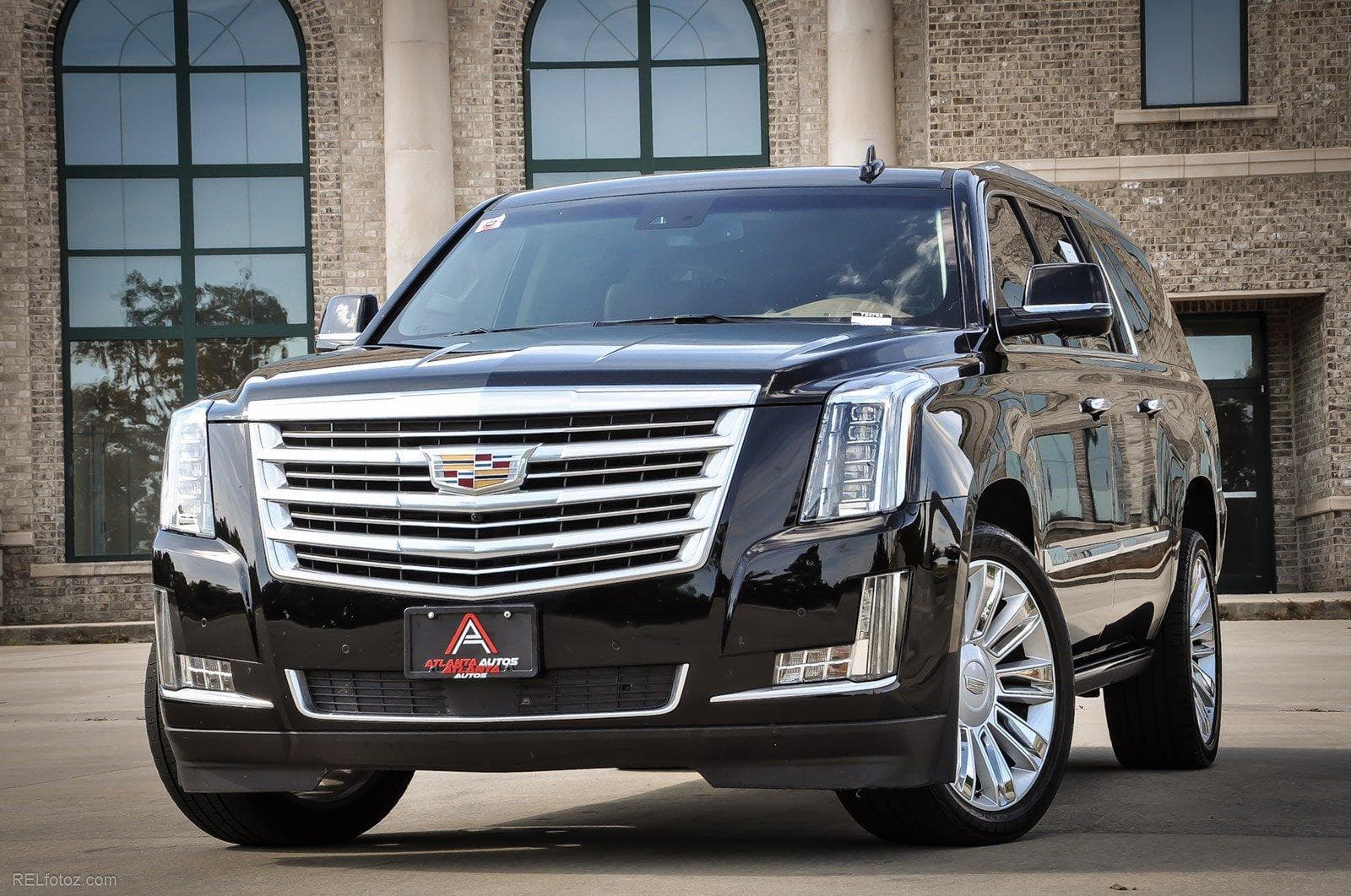 Cadillac müştəriləri üçün sürpriz hazırlayıb - FOTO