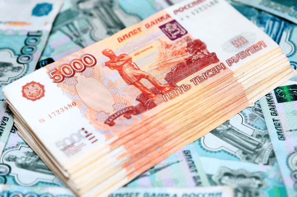 Rubl səhər saatlarından ucuzlaşır