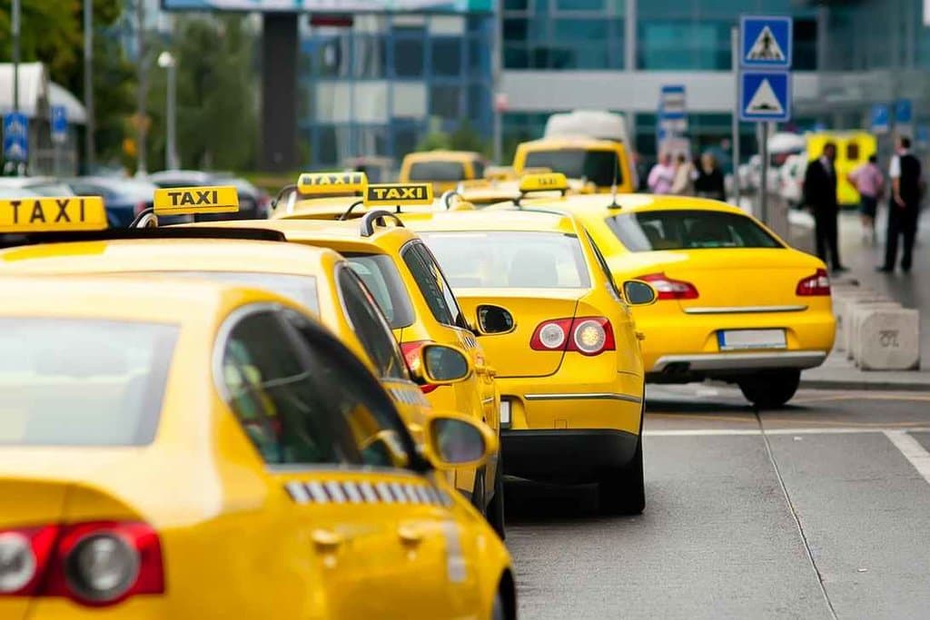 Taksi fəaliyyəti ilə məşğul olan şəxslər necə vergi ödəməlidir ?