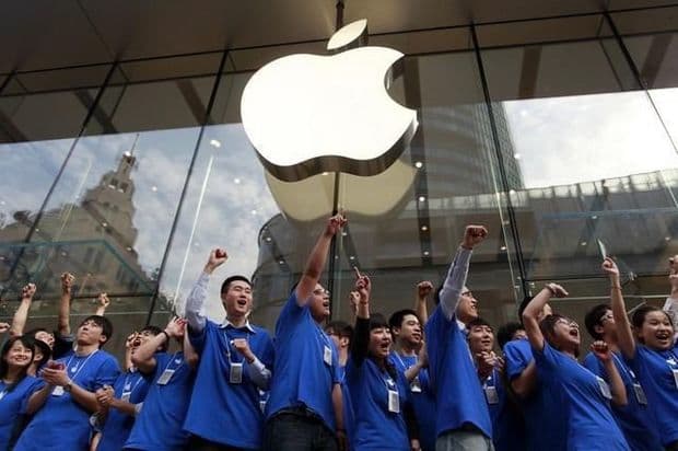 “Apple” öz əməkdaşlarından iş yerlərinə gəlməyi tələb edir