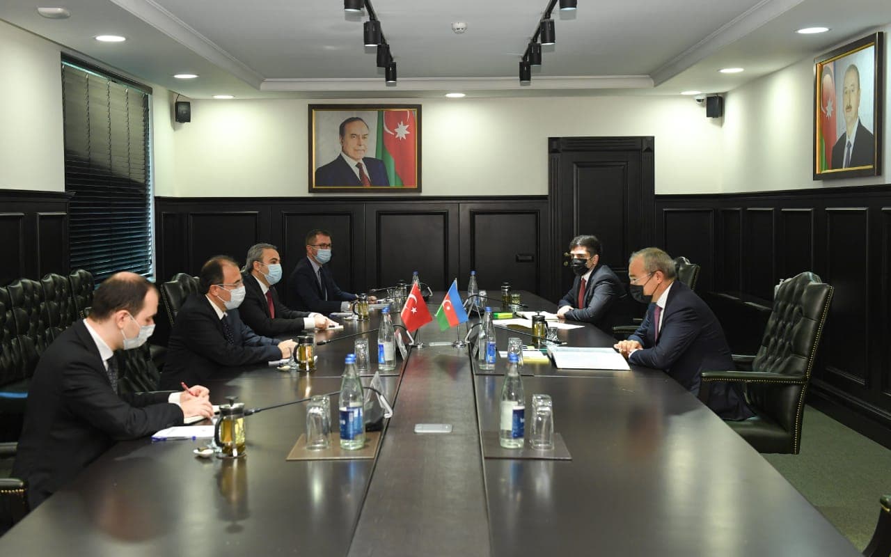 Azərbaycanla Türkiyə arasında qarşılıqlı ticarətin artırılması müzakirə olunub