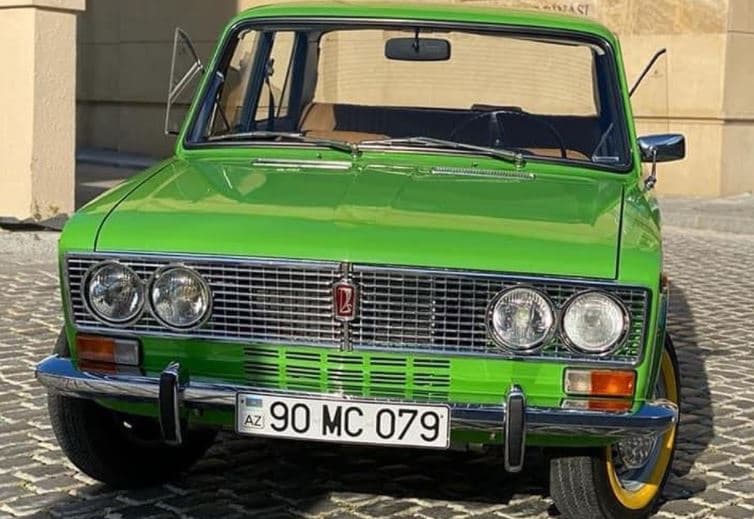 Bakıda bu maşın 12 min manata satılır - FOTO